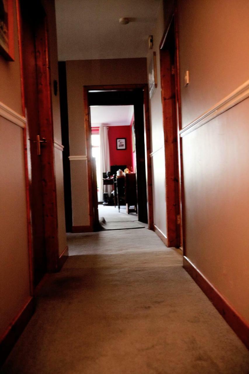 Abbey View Bed & Breakfast กัลเวย์ ภายนอก รูปภาพ