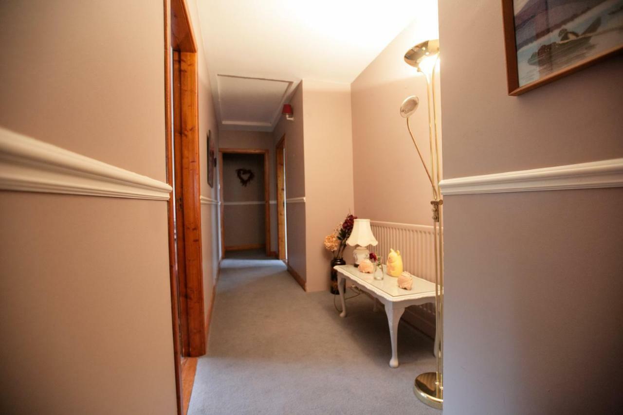 Abbey View Bed & Breakfast กัลเวย์ ภายนอก รูปภาพ